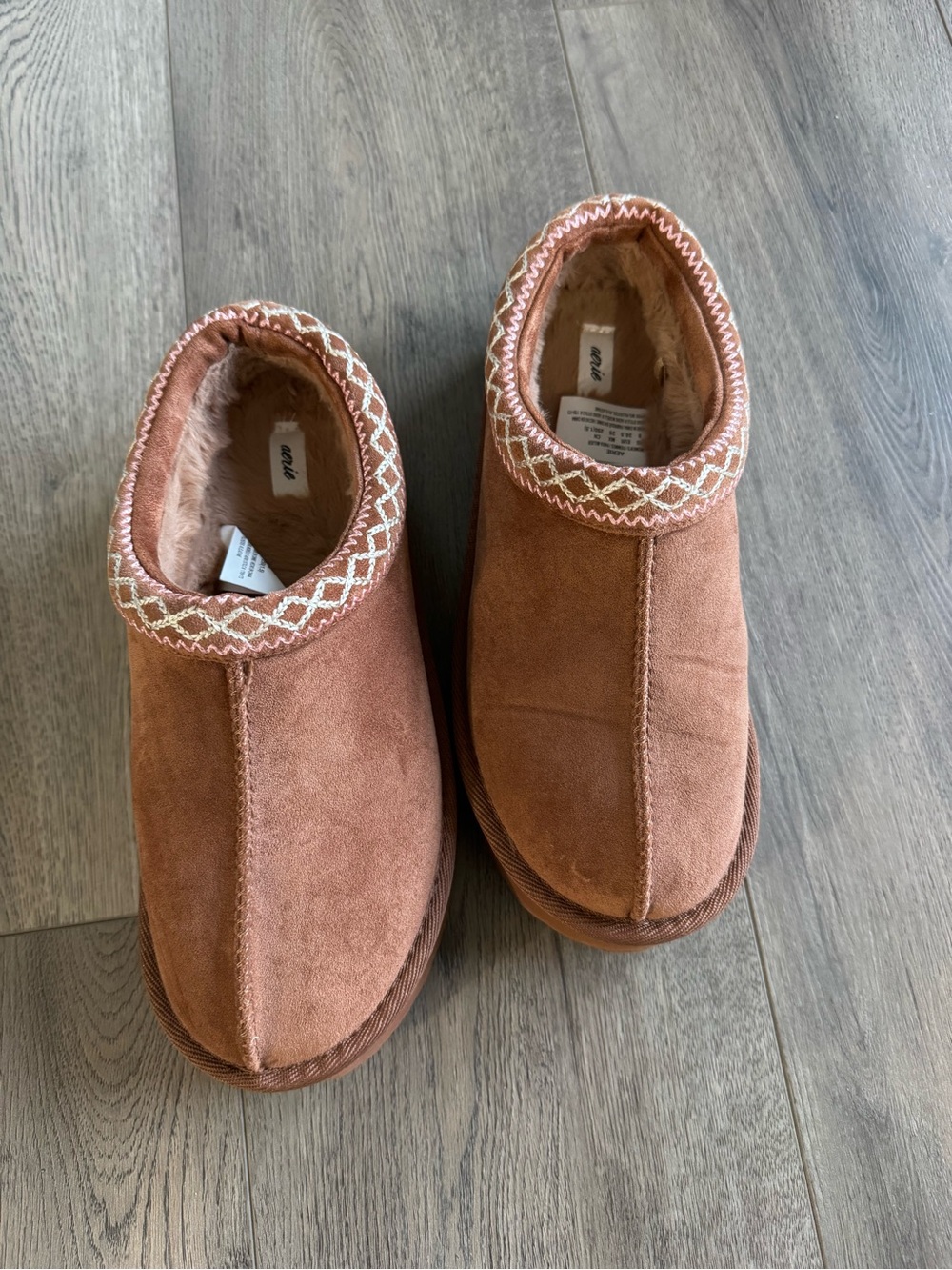 aerie Plush Faux-Fur Slide Slippers in Light Brown
